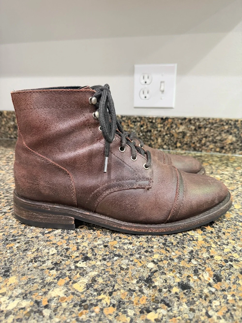 Men's Thursday boot company, captain size 10  Brown Lace-Up Leather Boots